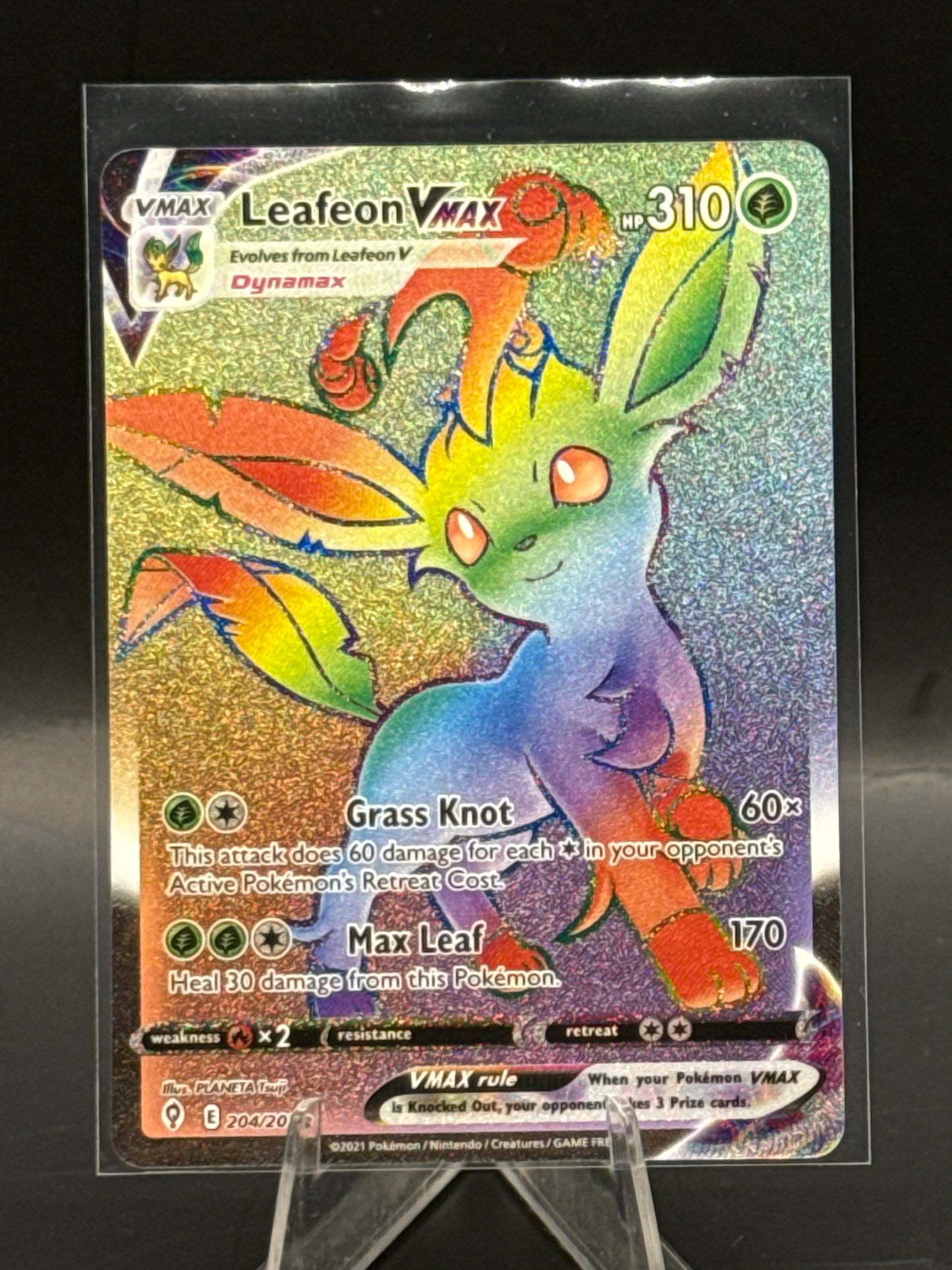 Leafeon Vmax 204/203 N/M